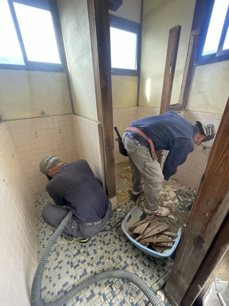 屋外トイレ改装工事